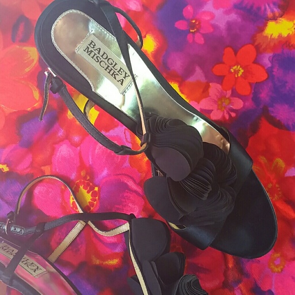 Bagley Mishka Heels - Picture 2 of 6